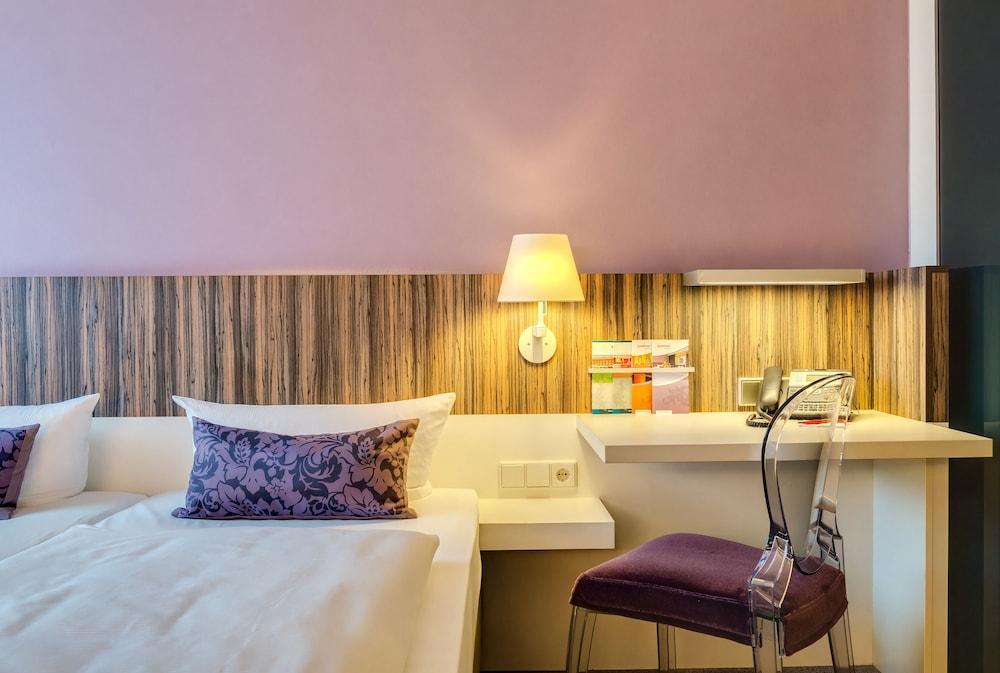 Acomhotel Nuernberg Esterno foto